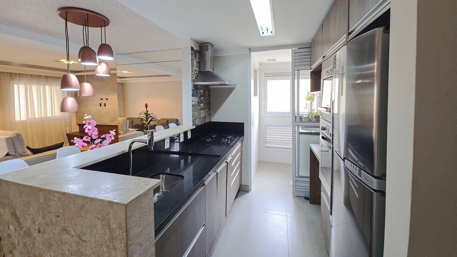 2 Dorms | 1 Suíte | Varanda Gourmet | APTO MOBILIADO - Foto 3