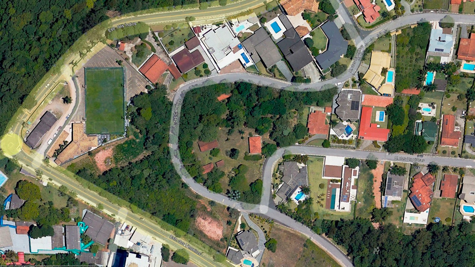 Terreno com 5.842m²  no Condomínio Arujazinho - Foto 3