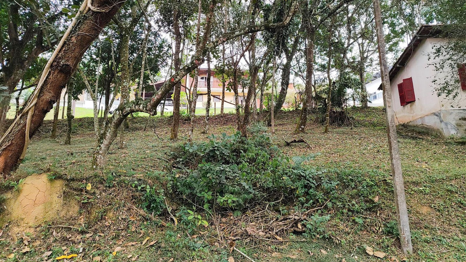 Terreno com 5.842m²  no Condomínio Arujazinho - Foto 19
