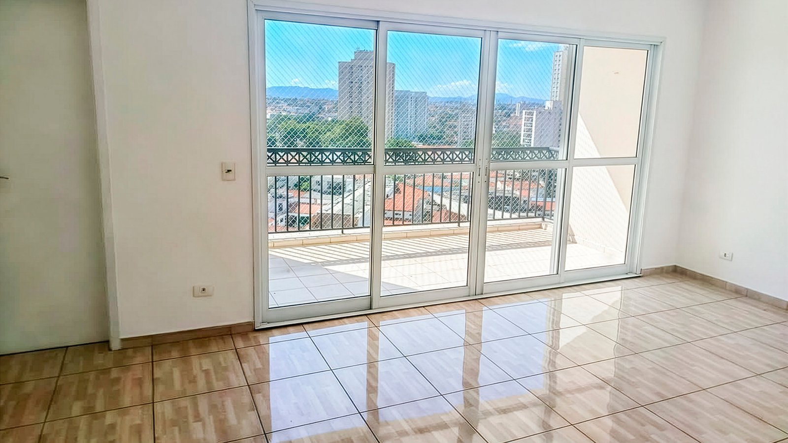 3 Dormitórios | 2 Banheiros | 1 Suíte |  Vila Maria Alta